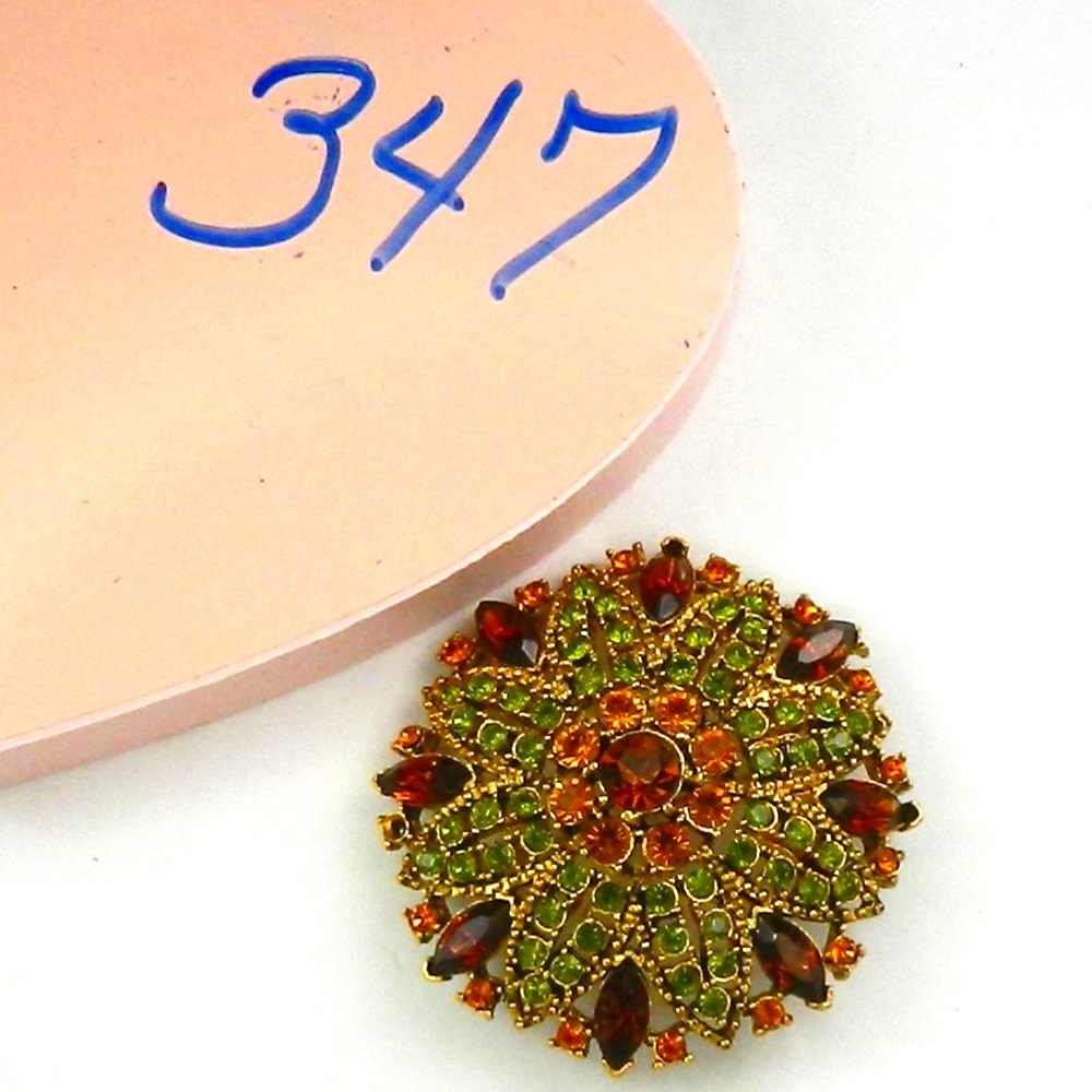 Beautiful Fall Colors Crystal Rhinestone Brooch Unsigned - Picture 6 of 6